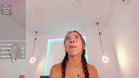 Luna  online show from February 5, 4:25 pm