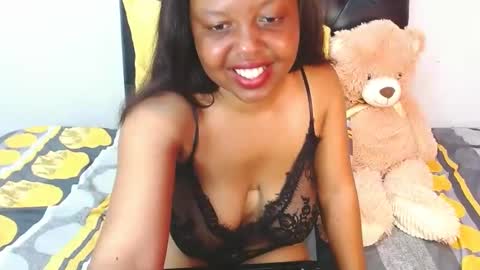 tinyrose18 online show from January 22, 7:13 pm