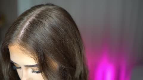 Lili online show from November 19, 4:18 pm