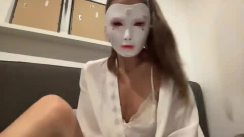 Snapshot of tipsytinkerbell chatting on October 17, 7:27 pm Tinks online show from October 17, 7:27 pm