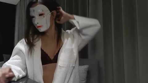 Snapshot of tipsytinkerbell chatting on December 16, 10:37 pm Tinks online show from December 16, 10:37 pm