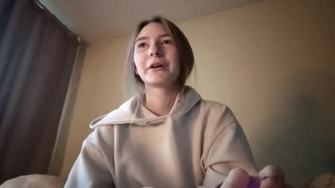 Snapshot of tishabhagat chatting on December 1, 6:07 am Hi Im Carry 18 years old online show from December 1, 6:07 am