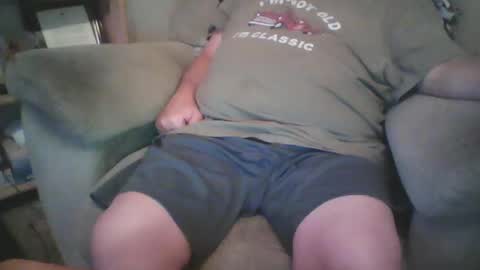 Snapshot of tittyloverr69 chatting on March 5, 7:05 am tittyloverr69 online show from March 5, 7:05 am