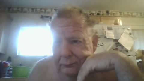 Snapshot of tiusflow chatting on November 11, 12:05 pm tiusflow online show from November 11, 12:05 pm