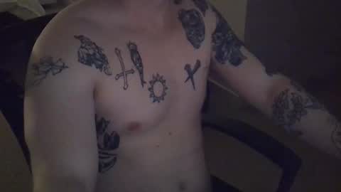 Snapshot of tlsoxxx chatting on December 20, 2:40 am tlsoxxx online show from December 20, 2:40 am