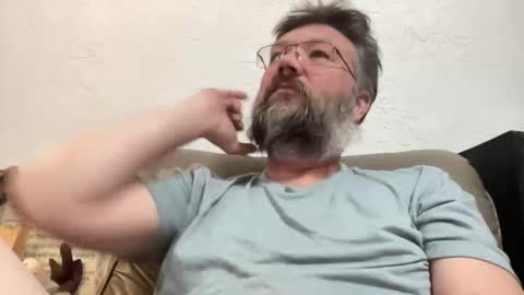 Snapshot of tmosmun chatting on February 21, 5:02 am Tim online show from February 21, 5:02 am