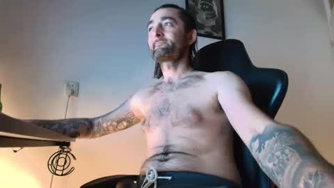 Snapshot of tobi19899 chatting on November 28, 6:54 pm Jan5676 online show from November 28, 6:54 pm