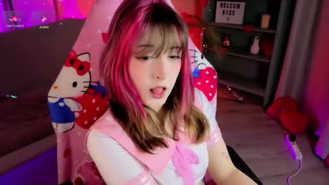 Soffi online show from February 24, 3:10 pm