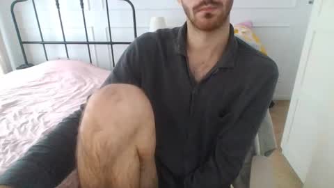 Snapshot of toja112 chatting on December 4, 10:13 am Martin online show from December 4, 10:13 am