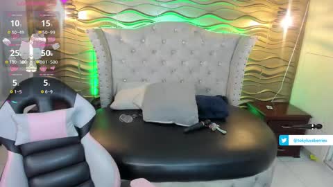 toky         online show from February 24, 1:13 am