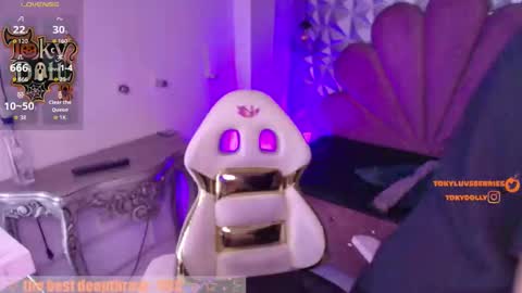 toky         online show from October 23, 7:45 pm