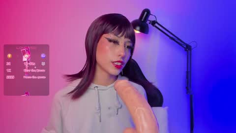 Snapshot of tokyo_blues chatting on December 18, 12:10 am  Halsey  Sofii  online show from December 18, 12:10 am