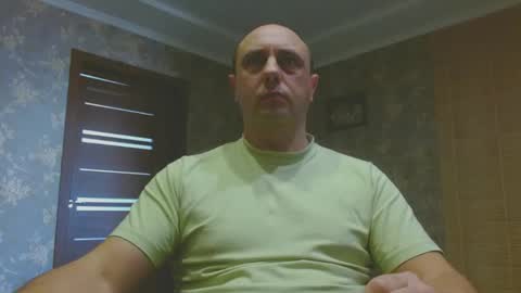 Snapshot of tolianuch chatting on March 7, 10:56 am Huligan online show from March 7, 10:56 am