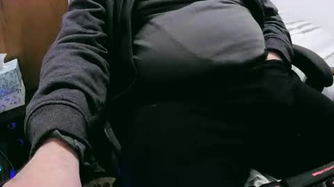 Snapshot of tolon408472 chatting on January 31, 1:33 am tolon408472 online show from January 31, 1:33 am