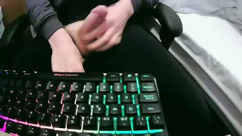 Snapshot of tolon408472 chatting on March 10, 6:16 am tolon408472 online show from March 10, 6:16 am