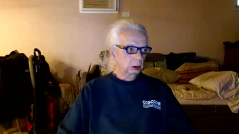 tom112292014 online show from December 8, 3:02 pm