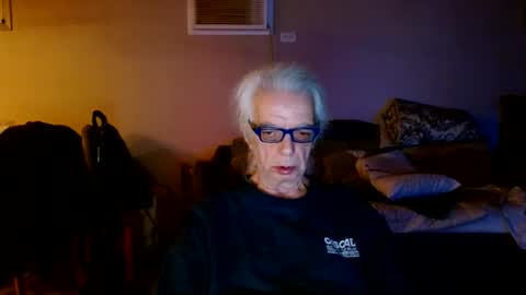 tom112292014 online show from December 30, 11:28 pm