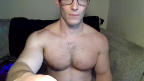 Snapshot of tom90ukx chatting on October 25, 5:19 pm tom90ukx online show from October 25, 5:19 pm