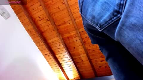   online show from October 21, 12:39 pm