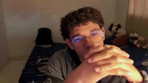 Snapshot of tom_blue10 chatting on October 27, 4:33 pm Tom Blue online show from October 27, 4:33 pm