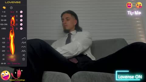 Snapshot of tom_blunt96 chatting on December 6, 5:33 pm TOM online show from December 6, 5:33 pm