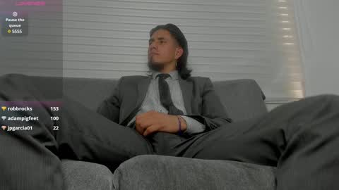Snapshot of tom_blunt96 chatting on December 14, 4:31 pm TOM online show from December 14, 4:31 pm