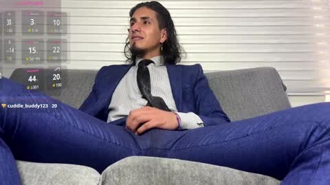 Snapshot of tom_blunt96 chatting on December 30, 7:11 pm TOM online show from December 30, 7:11 pm