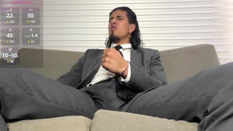 Snapshot of tom_blunt96 chatting on January 4, 6:51 pm TOM online show from January 4, 6:51 pm