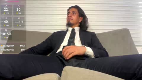 Snapshot of tom_blunt96 chatting on January 9, 3:23 pm TOM online show from January 9, 3:23 pm