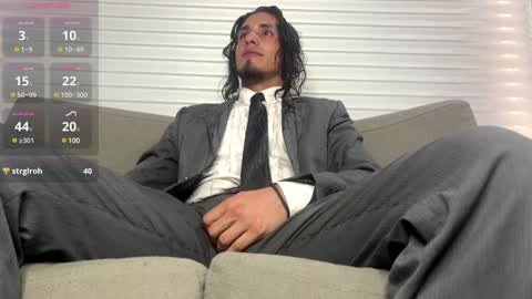 Snapshot of tom_blunt96 chatting on January 10, 6:38 pm TOM online show from January 10, 6:38 pm