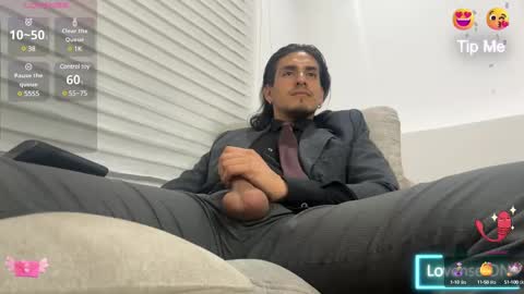 Snapshot of tom_blunt96 chatting on February 26, 4:58 am TOM online show from February 26, 4:58 am