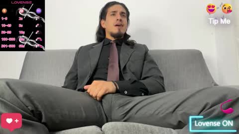 Snapshot of tom_blunt96 chatting on October 15, 6:19 pm TOM online show from October 15, 6:19 pm