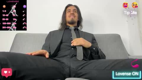 Snapshot of tom_blunt96 chatting on October 23, 11:03 pm TOM online show from October 23, 11:03 pm