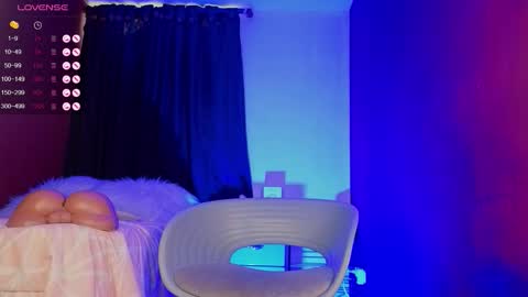 Snapshot of tom_brown12 chatting on October 8, 1:42 pm Tom online show from October 8, 1:42 pm