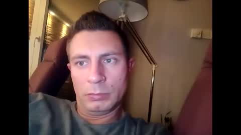 tom_horny84 online show from December 2, 10:45 pm