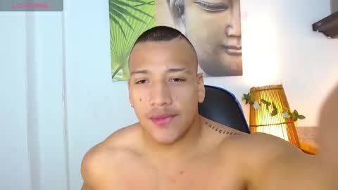 Snapshot of tom_muscle1 chatting on January 16, 3:24 pm Tom muscle1 online show from January 16, 3:24 pm