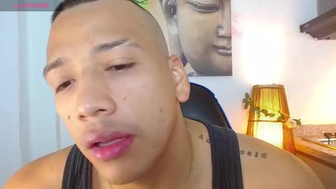 Snapshot of tom_muscle1 chatting on January 22, 11:56 am Tom muscle1 online show from January 22, 11:56 am