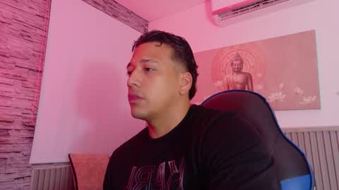 Tom muscle1 online show from January 13, 11:37 am