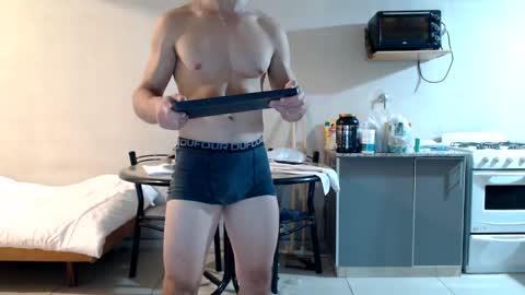 tom_show online show from January 15, 7:05 am