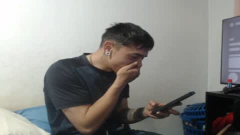 tomas_turbado_ online show from April 8, 8:03 am