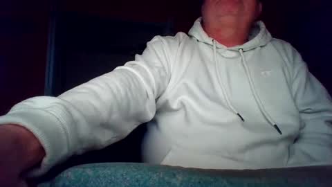 tomcat4848 online show from September 26, 10:30 am