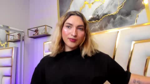 Snapshot of tomlondon_ chatting on December 16, 2:55 pm online show from December 16, 2:55 pm