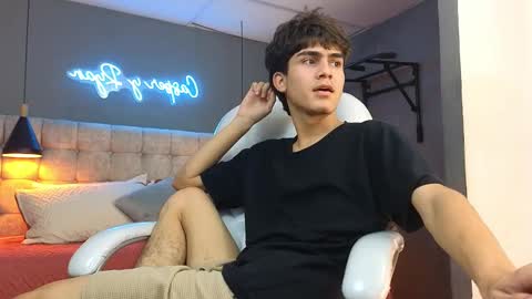 Tommy  online show from February 8, 10:07 am