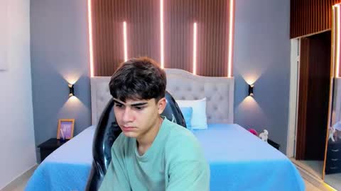 Tommy  online show from November 6, 4:02 am