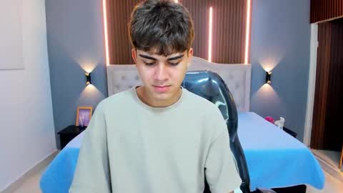 Tommy  online show from November 7, 4:12 am