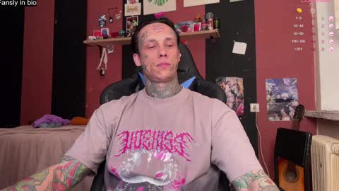 Tommy and Katana online show from January 4, 6:09 pm