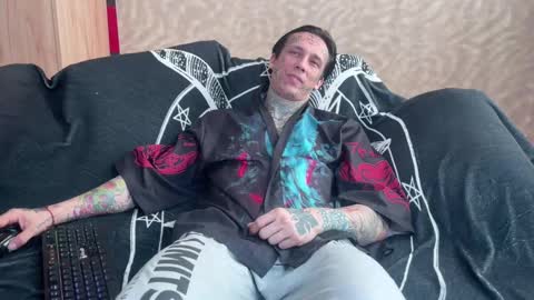 Tommy and Katana online show from February 22, 6:39 am