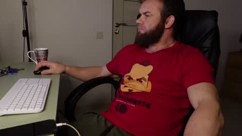 Snapshot of tommy_burnzzz chatting on December 29, 3:11 am tommy burnzzz online show from December 29, 3:11 am