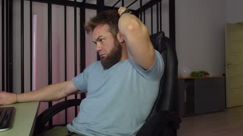 Snapshot of tommy_burnzzz chatting on January 7, 1:14 pm tommy burnzzz online show from January 7, 1:14 pm