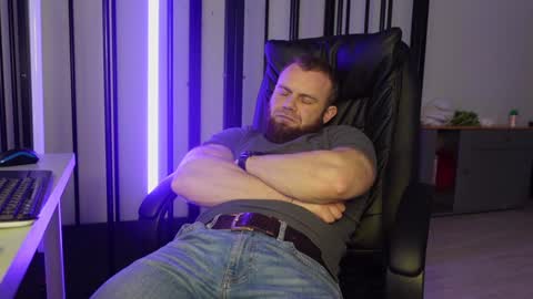 Snapshot of tommy_burnzzz chatting on January 22, 11:56 am tommy burnzzz online show from January 22, 11:56 am